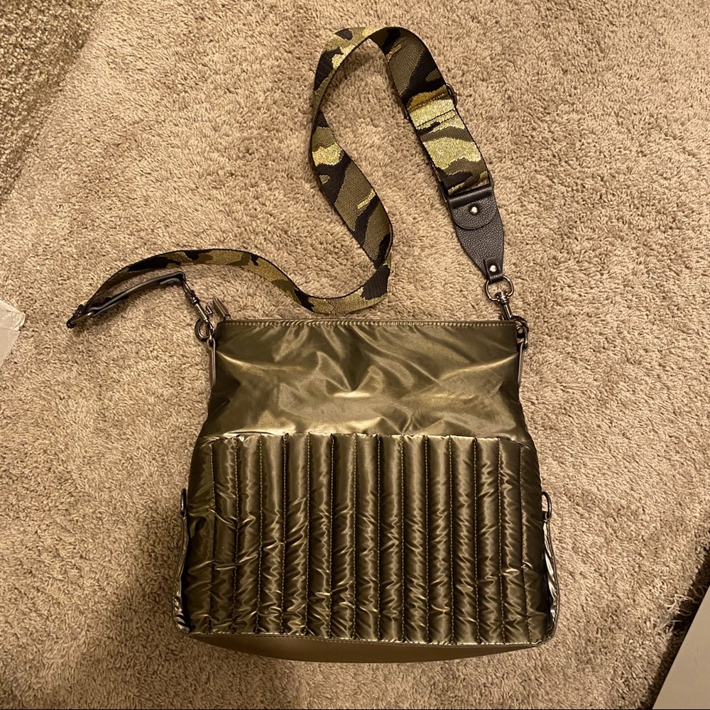 Sondra Roberts - Large Bag - Camo Strap Included
